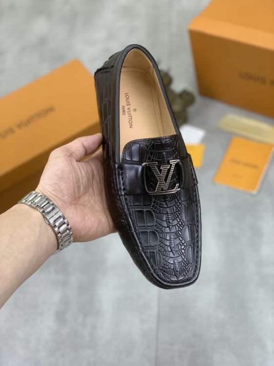 Picture of Louis Vuitton Shoes _SKULVsz38-45mnf038012073